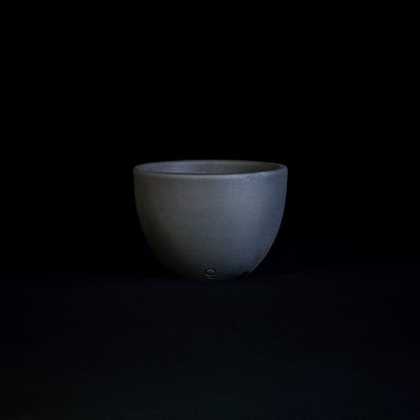 QUTOTEN. 円 -MADOKA- 黒釉