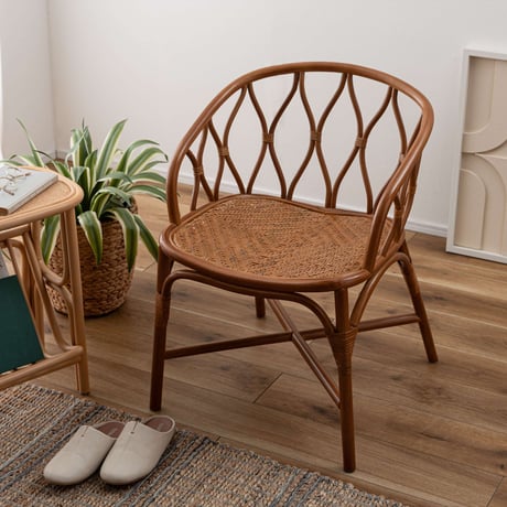 ラタン素材の軽量チェア「Rattanme(ラタンム)」