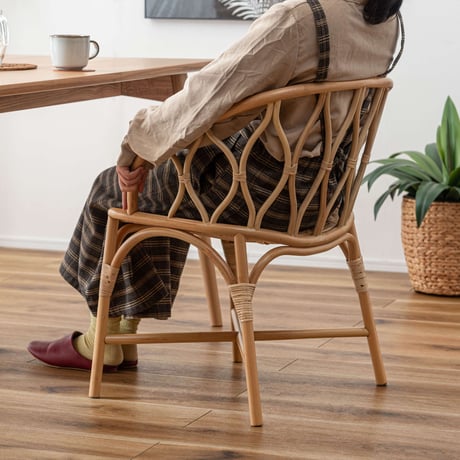 ラタン素材の軽量チェア「Rattanme(ラタンム)」