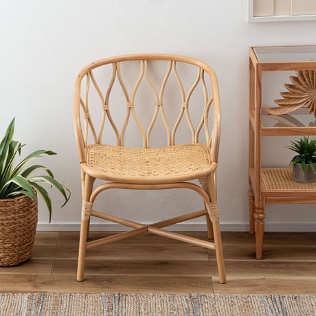 ラタン素材の軽量チェア「Rattanme(ラタンム)」
