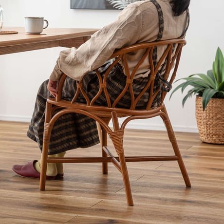 ラタン素材の軽量チェア「Rattanme(ラタンム)」