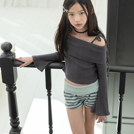zanclover/46. ray off shorder T-shirt 3-11