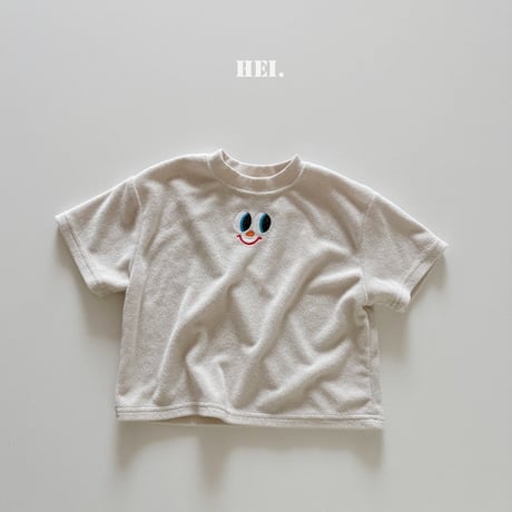 hei/16. Peekaboo T-shirt XS-XL