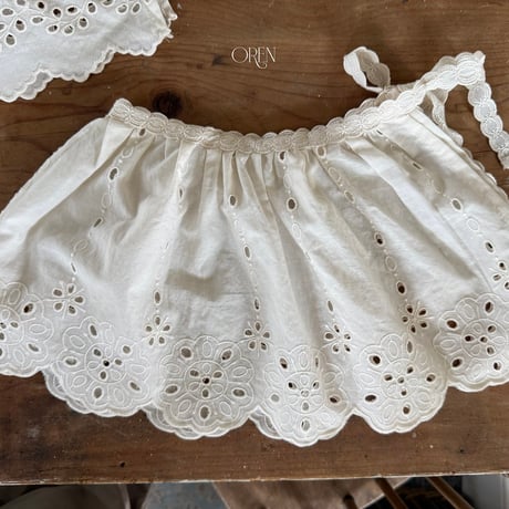 oren/21. olive garden lace apron FREE