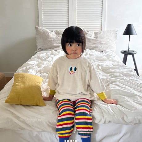 hei/16. Peekaboo T-shirt XS-XL