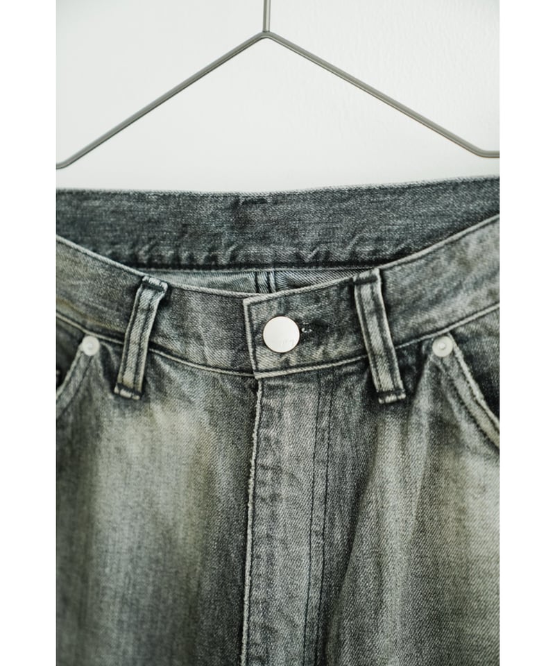 ANCELLM SHOE-CUT DENIM PANTS | MusterWerk Sud.