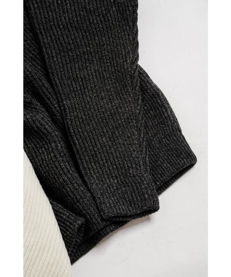 The CLASIK HARF ZIP RIB JUMPER LAMS WOOL
