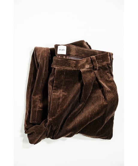 BISOWN MIXET WALE CORDUROY 2TUCK TROUSERS