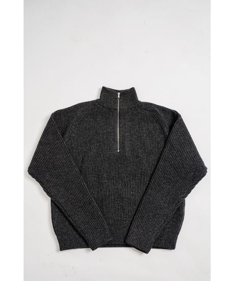 The CLASIK HARF ZIP RIB JUMPER LAMS WOOL
