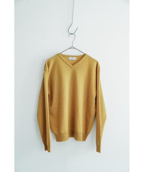 ENCOMING KNITTED V NECK JUMPER