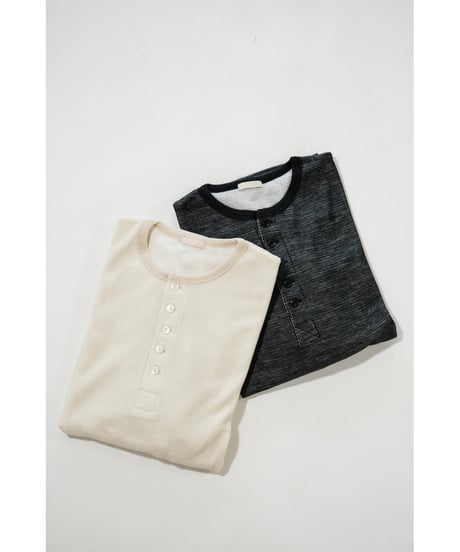 ULTERIOR W/C HONEYCOMB HENLEY - NECK TOP