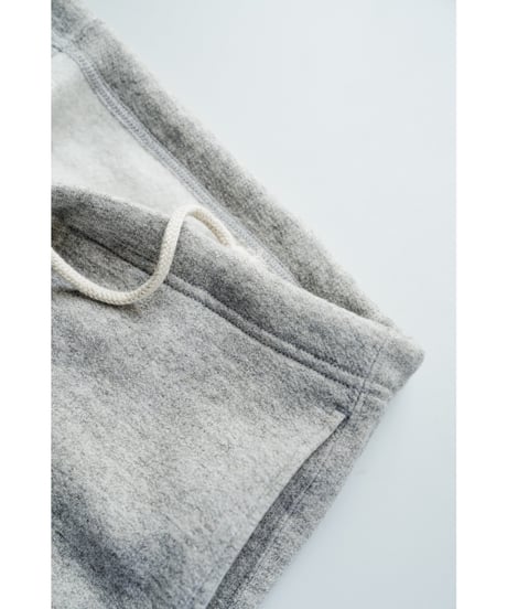 BISOWN LOOSE SWEAT PANTS