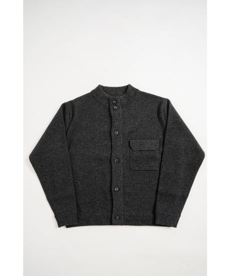 The CLASIK CREW NECK CARDIGAN