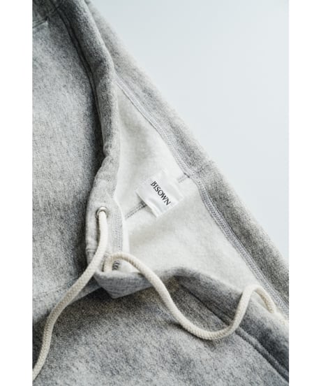 BISOWN LOOSE SWEAT PANTS