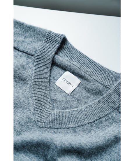 BISOWN CASHMERE B V NECK