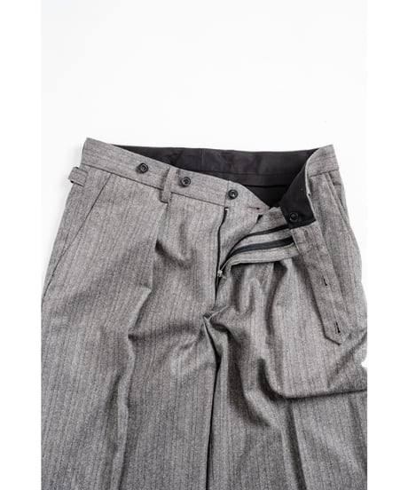 ULTERIOR W/S HERRINGBONE STRIPE TUCKED TROUSERS