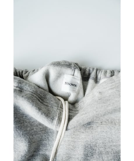 BISOWN LOOSE SWEAT PANTS