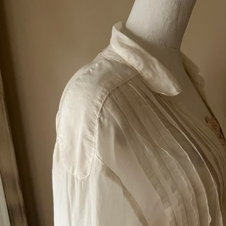 Silk Shirt / White
