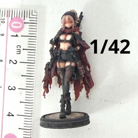 1/42 異世界の女の子　赤マント　フィギュア　ミニチュア　リアルフィギュア　ミニチュアイメージ