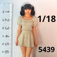1/18 フィギュア　5439 完成品　ミニチュア　ミニカーに