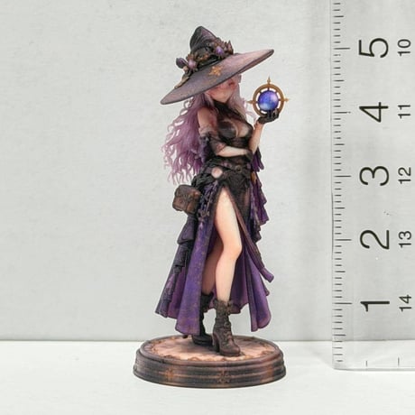 1/32 異世界の女の子　フィギュア　水晶　完成品　ミニチュア　1/64より大　ミニチュアイメージ　リアルフィギュア