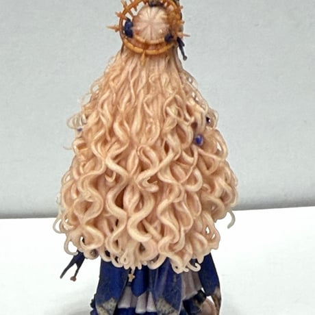 1/32 異世界の女の子　王冠　フィギュア　完成品　1/64より大　ミニチュア