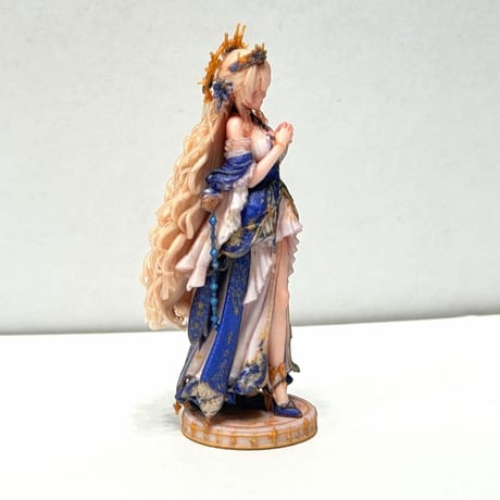 1/32 異世界の女の子　王冠　フィギュア　完成品　1/64より大　ミニチュア