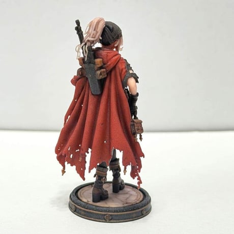 1/32 異世界の女の子　赤マント　フィギュア　ミニチュア　美少女フィギュア　完成品　ミニカーに　ジオラマ