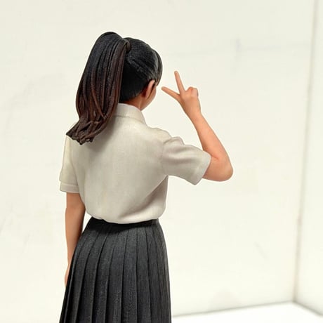 1/12 3994 フィギュア　女子高生　ピース　完成品　ミニチュアイメージ　リアルフィギュア　　3D