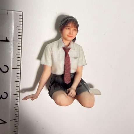 1/24 フィギュア　女子高生　お姉さん座り　完成品　リアルフィギュア　ミニチュアイメージ　３Dフィギュア　ミニチュア