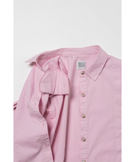 Pleated shirts / pink