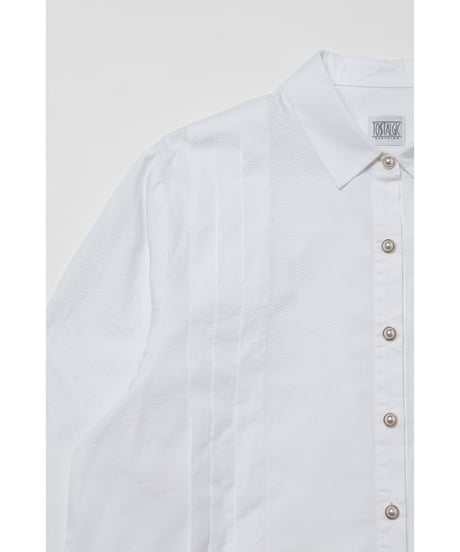 Pleated shirts / white