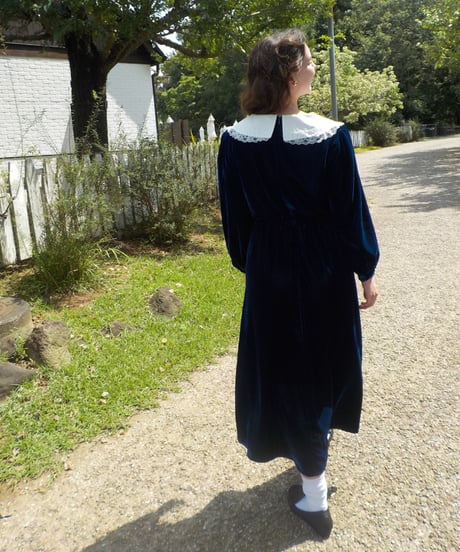 Big collar velours dress / navy