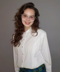 Pleated shirts / white