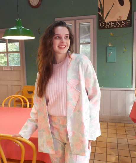 Tailored jacket / pastel floral