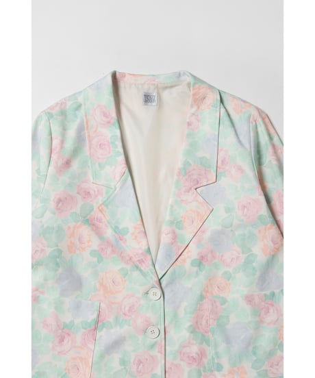 Tailored jacket / pastel floral