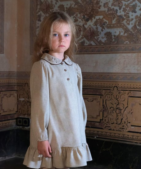 Popelin - Mod.41.1 Sand short dress with embroidered baby collar
