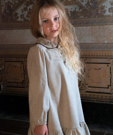 Popelin - Mod.41.1 Sand short dress with embroidered baby collar