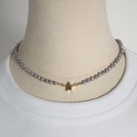 gray pearl necklace (silver/gold)