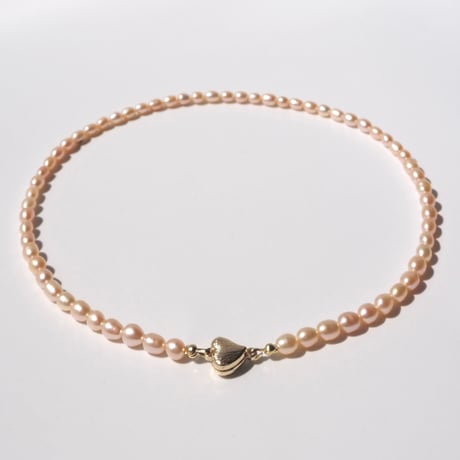 salmon pink pearl necklace (silver/gold)