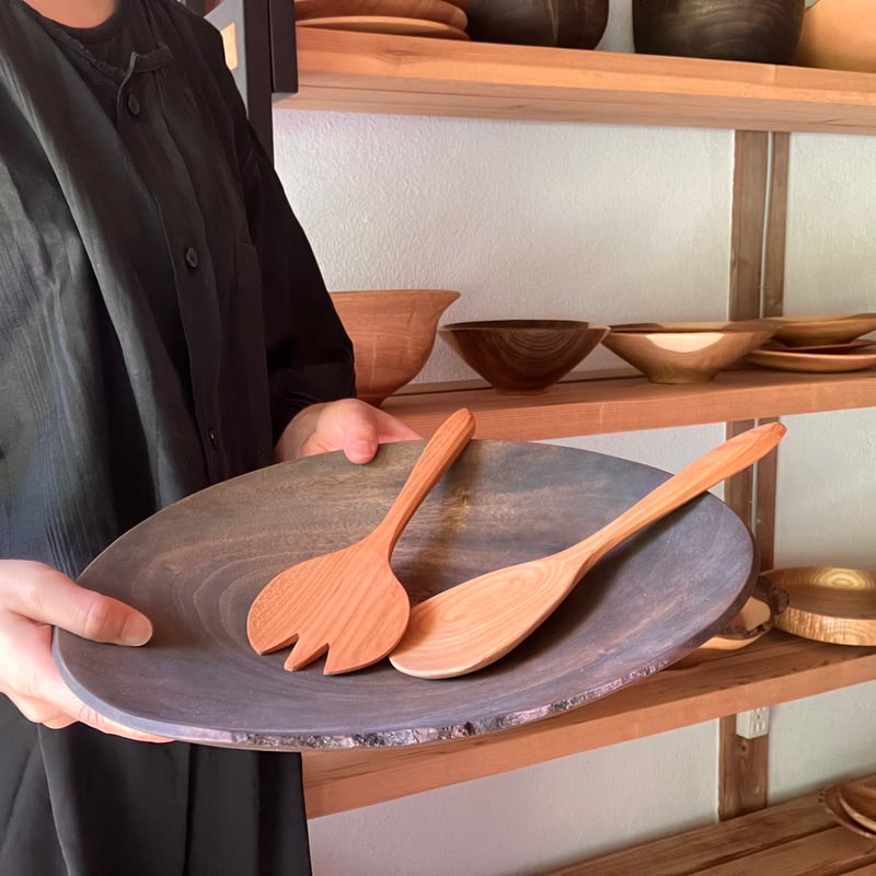 新品 サラダサーバー 2本セット アーサーコート キリン ハンドメイド サラダサーバーセット｜山梨県産サクラのサーバースプーン＆先割れ
