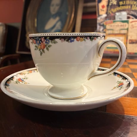 WEDGWOOD カップ&ソーサー　オズボーン