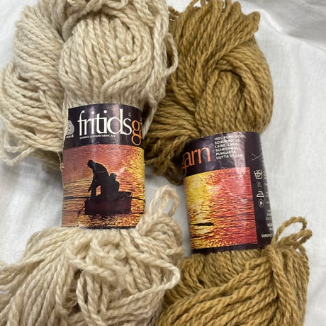 259　〈B〉Fritids garn　2色2カセセット