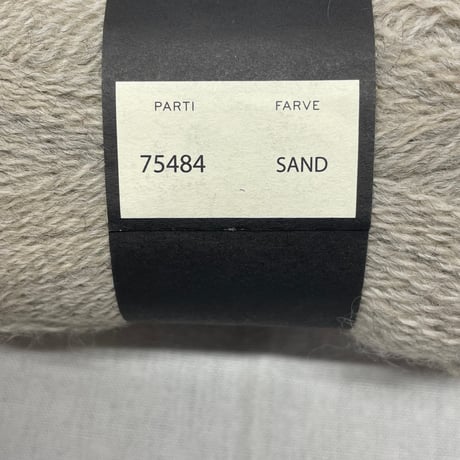 272　〈A〉HIGHLAND WOOL2色2玉＆〈B〉SILK MOHAIR　2色　1.84玉セット