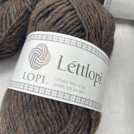 269　Lettlopi.　COL:0867　〈A〉3玉+〈C〉25ｇ