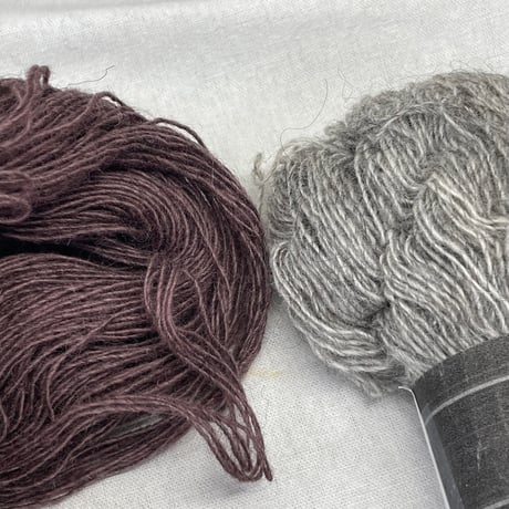 272　〈B〉SPINNI TWEED　2色2カセセット