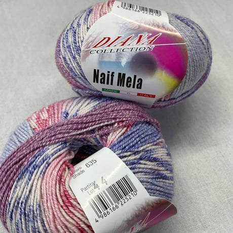 258　Naif Mela　COL:635　2玉セット