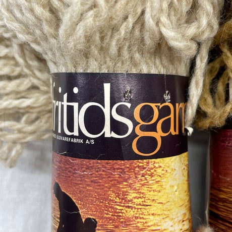 259　〈B〉Fritids garn　2色2カセセット