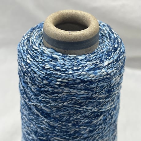 273　青白グラデーション毛糸　全量146ｇ