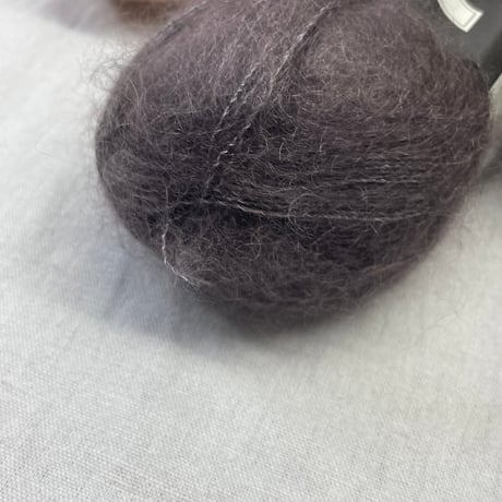 272　〈A〉HIGHLAND WOOL2色2玉＆〈B〉SILK MOHAIR　2色　1.84玉セット